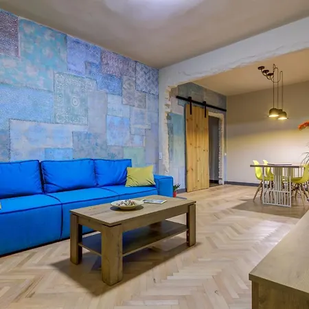 New & Quiet Ndk Flat. Secluded Central Location. Lejlighed Sofia